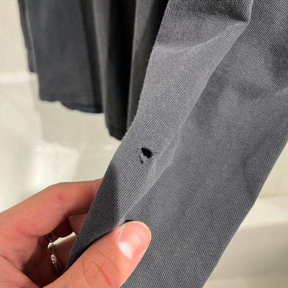 Distressed Carhartt Turtleneck XL - Picture 6 of 7